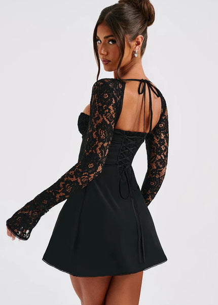 Saneva | Elegantes Minikleid aus Spitze