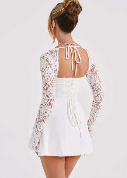 Saneva | Elegantes Minikleid aus Spitze