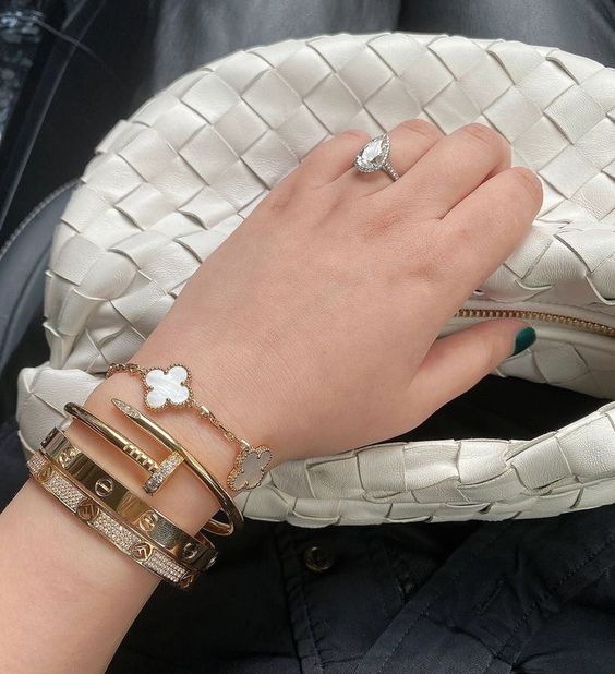 Saneva | Luxus-Nagelarmband